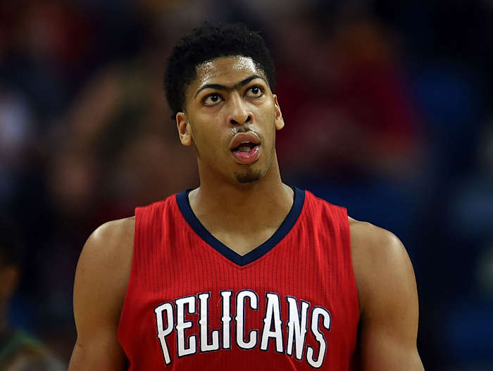 Anthony-Davis-2014-1216-foul-face-react.jpg